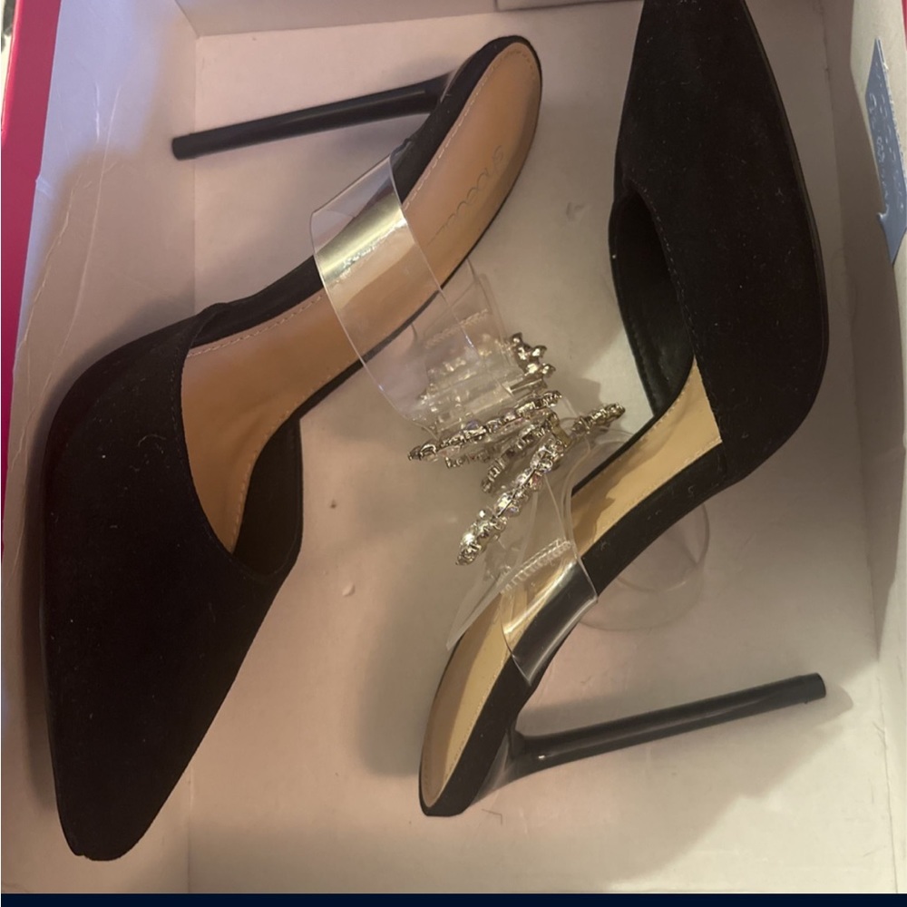 Black mule pumps